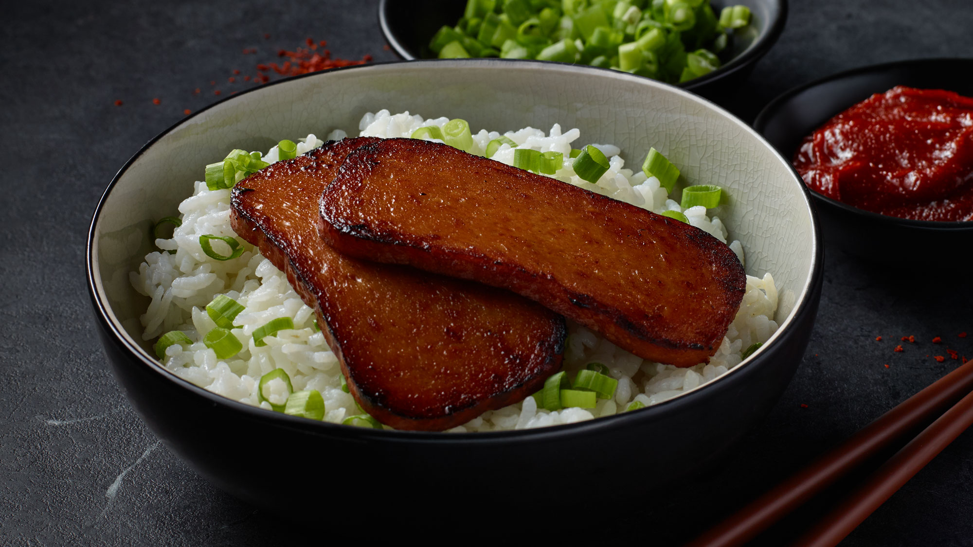 https://www.spam-uk.com/recipe/spam-gochujang-and-rice/